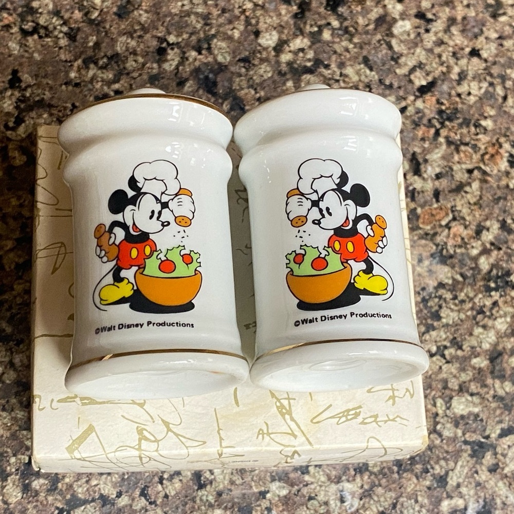 New Lenox Japan Mickey Mouse Mini Salt And Pepper Shakers